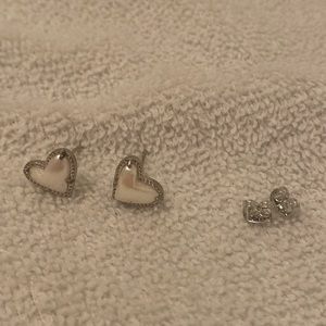kendra scott heart earrings